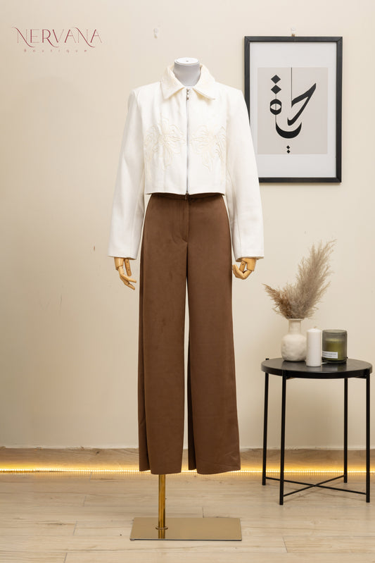 جاكيت ابيض قصير