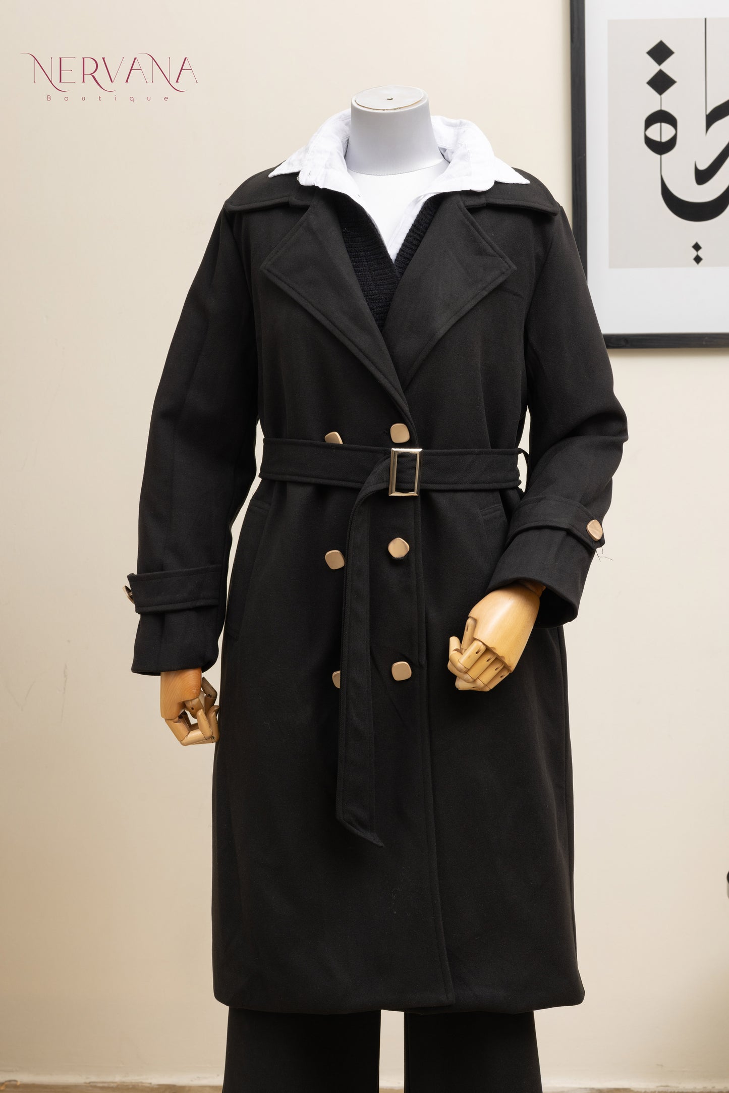 جاكيت اسود طويل