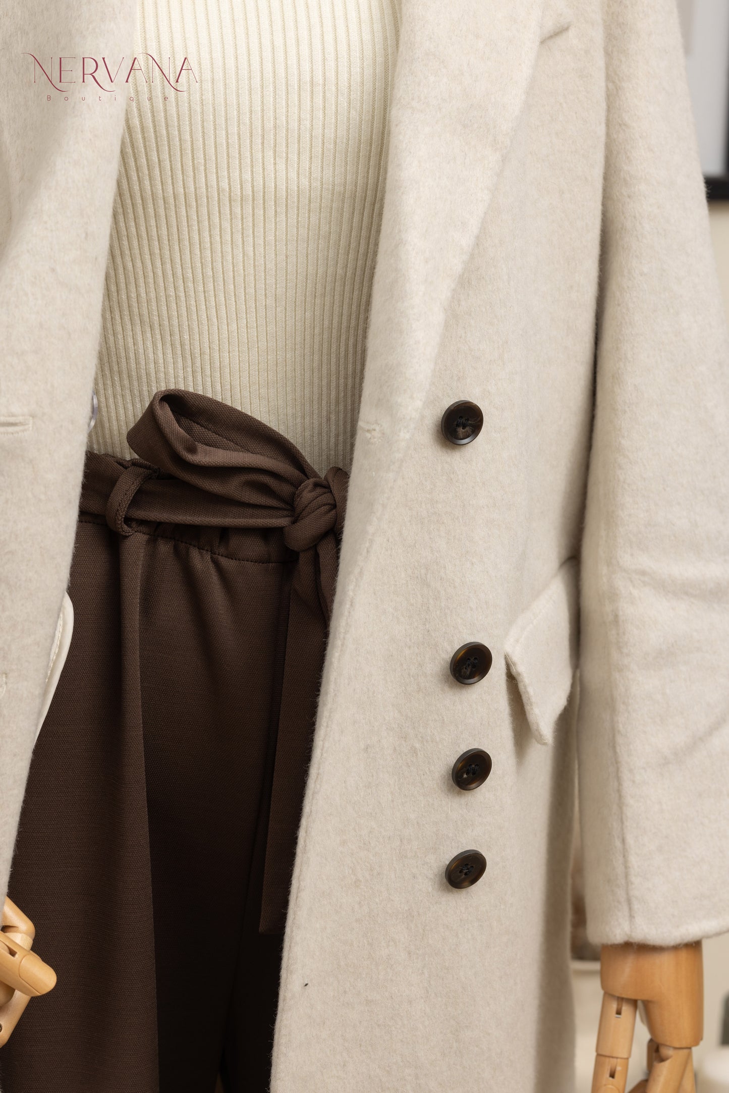 جاكيت جوخ بني بيج